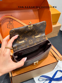 Nano Madeleine Bag