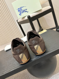 Knight Runner Sneakers