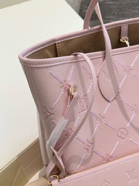 Neverfull MM Tote Bag