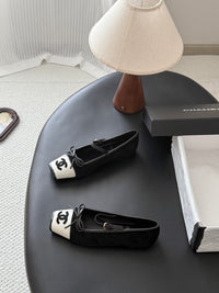 26C Mary Janes