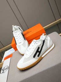 Trail Sneakers