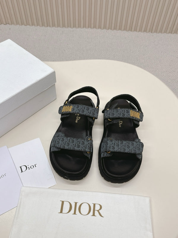 Dioract Sandals