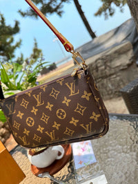 Pochette Accessoires Bag