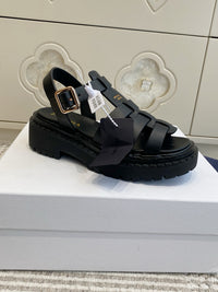 Monolith Fisherman Sandals