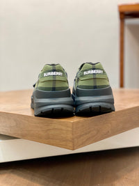 Vintage Check Runner Sneakers