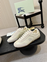 Knight Runner Sneakers