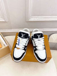 Logo Trainers
