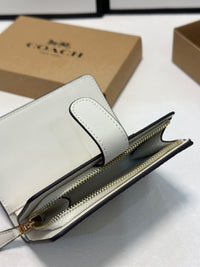 Corner Zip Wallet