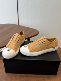 26S Slip-on Sneakers