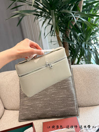 Extra Pocket L19 Grained Calf Leather