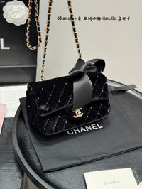 Classic Flap Bag Velvet