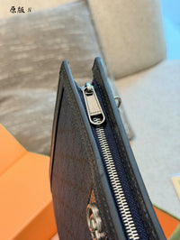 Ophidia Pouch