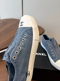 26S Slip-on Sneakers