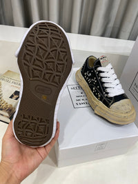 Peterson 23 Embellished Low-Top Trainers