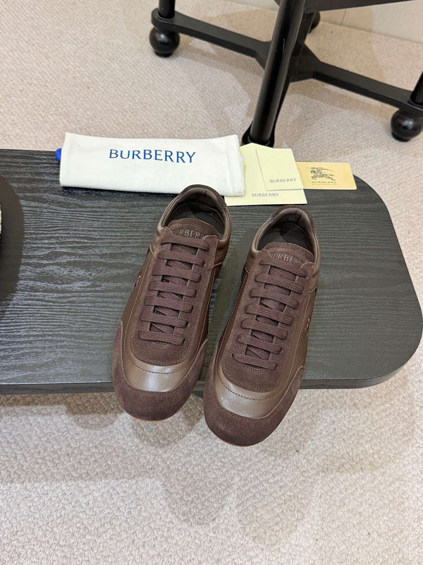 Knight Runner Sneakers