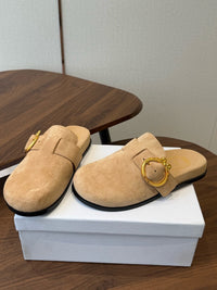 26S Médaillon Buckle Mules