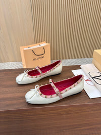 Garavani Mary Jane Rockstud Ballerinas
