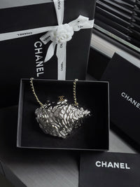 26P Oyster Minaudière