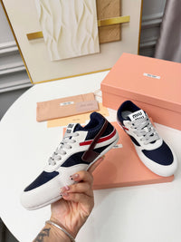 Gymnasium Sneakers