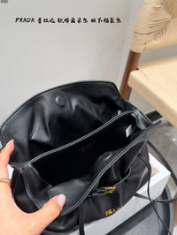 Dada Shoulder Bag