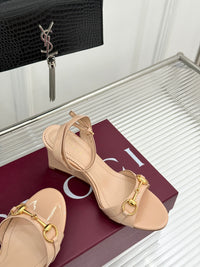 Donna Wedge Sandals