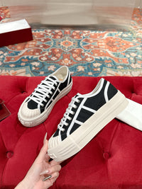 Low Top Sneakers