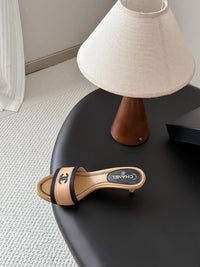 26B Kitten Heel Slides