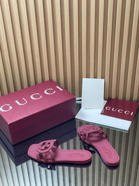 Interlocking G Slide Sandals