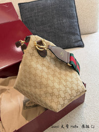 Brera Large Shoulder Bag