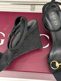 Donna Wedge Sandals