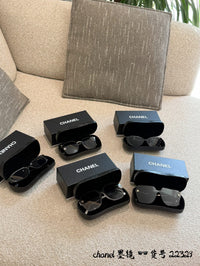 Signature Pearl Sunglasses