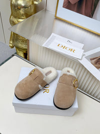 Médaillon Buckle Mules
