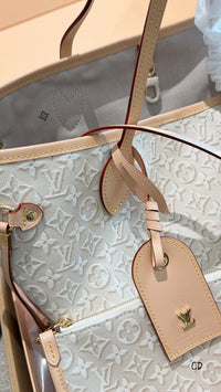 Neverfull MM Tote Bag