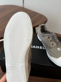 26S Slip-on Sneakers