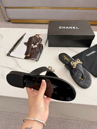 Bow Thong Sandals