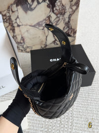 Halfmoon Bag