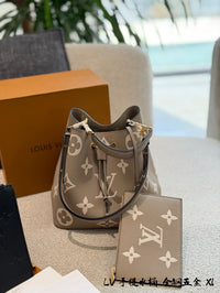 Néonoé Bucket Bag