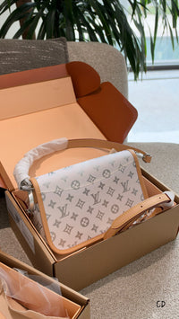 Diane Bag Monogram Pearly