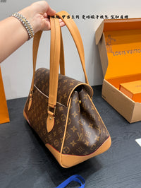 Beverly Tote