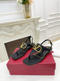 Garavani VLogo Signature Thong Sandals