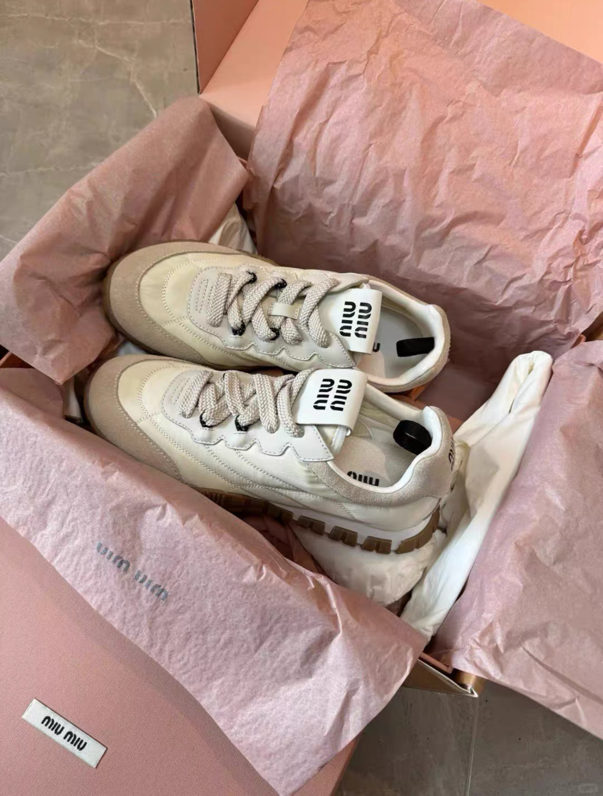 Gymnasium Sneakers