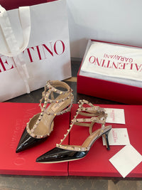 Garavani Rockstud Patent Leather Pumps 6.5cm