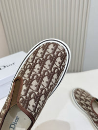 Saltwind Slip-On Sneakers