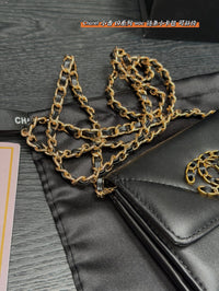 Mini WOC Chain Card Holder