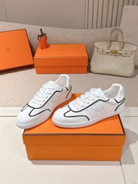 Boomerang Sneakers