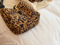 Le 5 à 7 Shoulder Bag