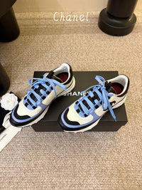 Logo Sneakers