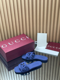 Interlocking G Slide Sandals