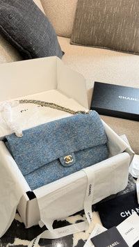 26S Maxi Flap Bag