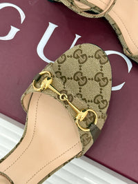 Donna Wedge Sandals
